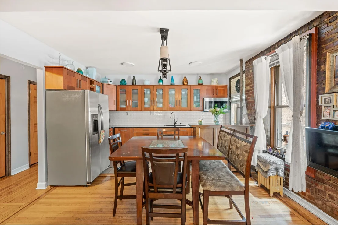 Photo of Unit 2N at 1075 GRAND CONCOURSE