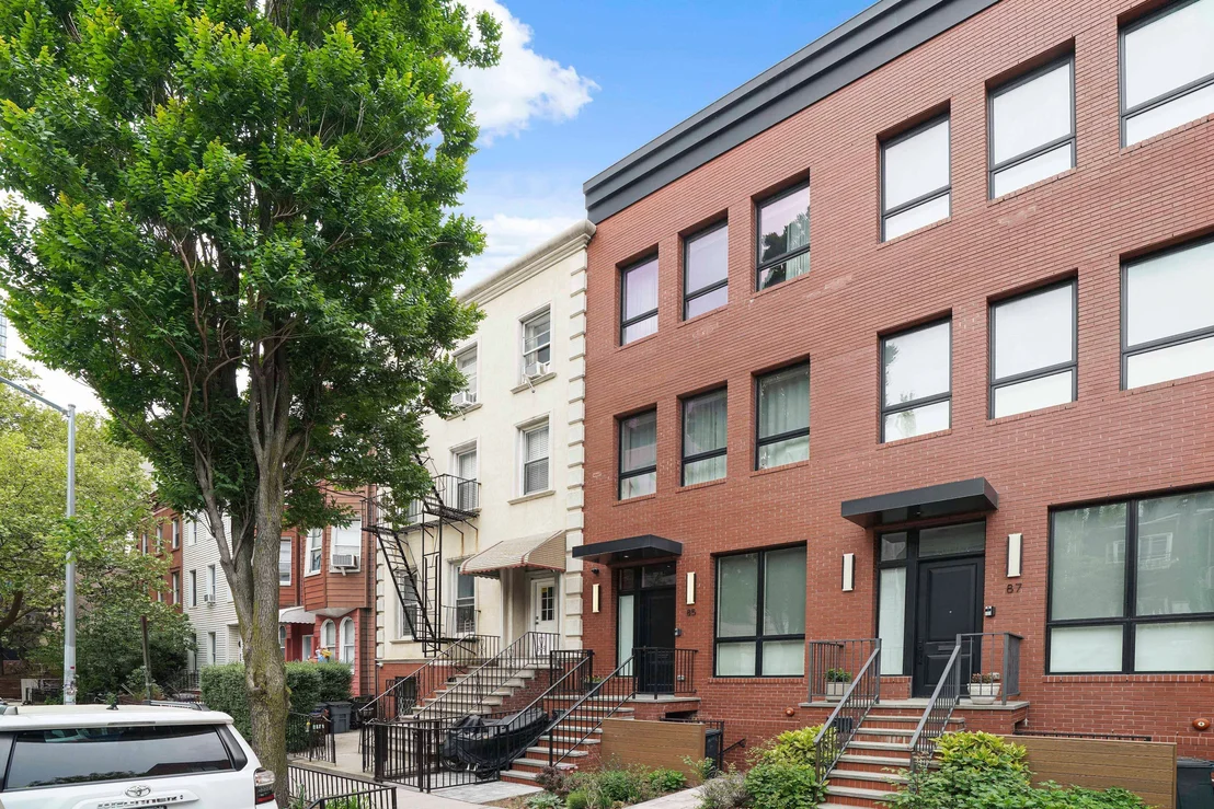 Photo of 85 Calyer Street