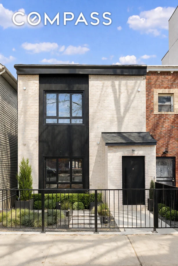Photo of 1693 Dean Street