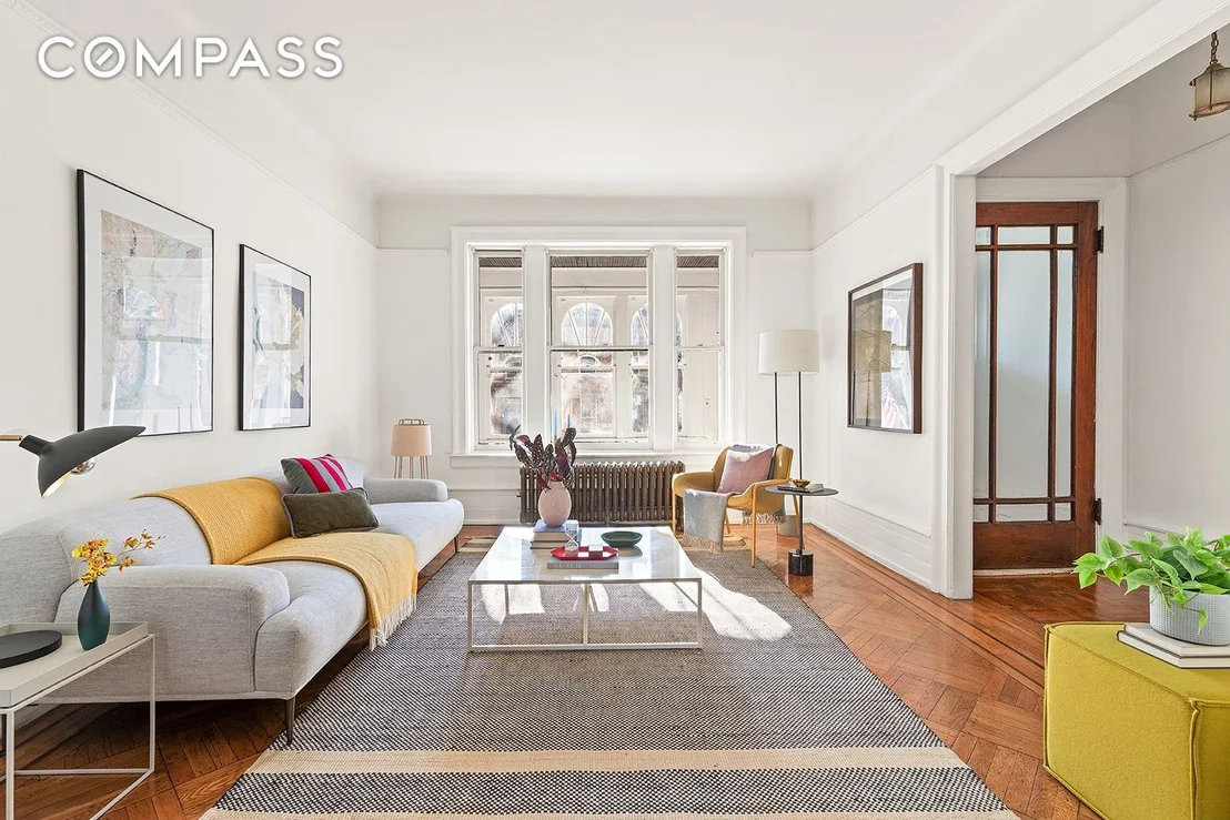Photo of 209 Windsor Place