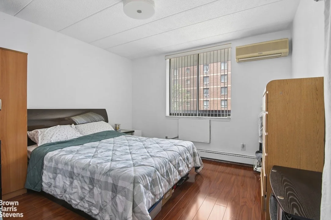 Photo of Unit 3D at 136-24 MAPLE Avenue