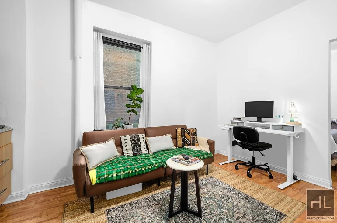 Photo of Unit D at 465 Eastern Parkway
