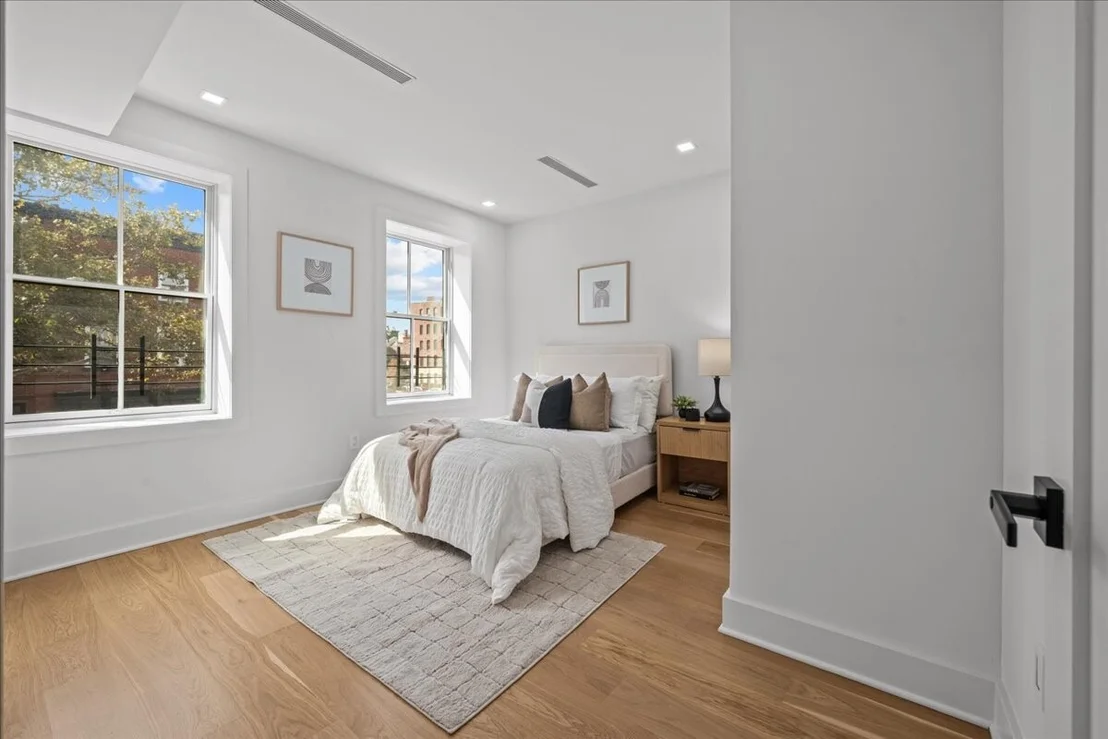 Photo of 131 KANE Street