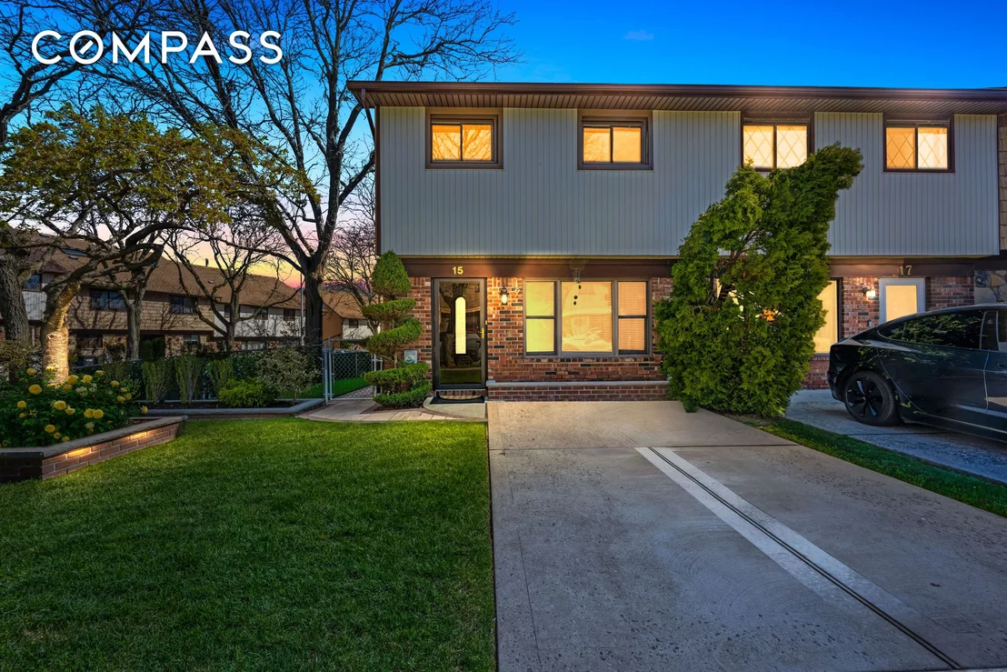 Photo of 15 Hickory Circle