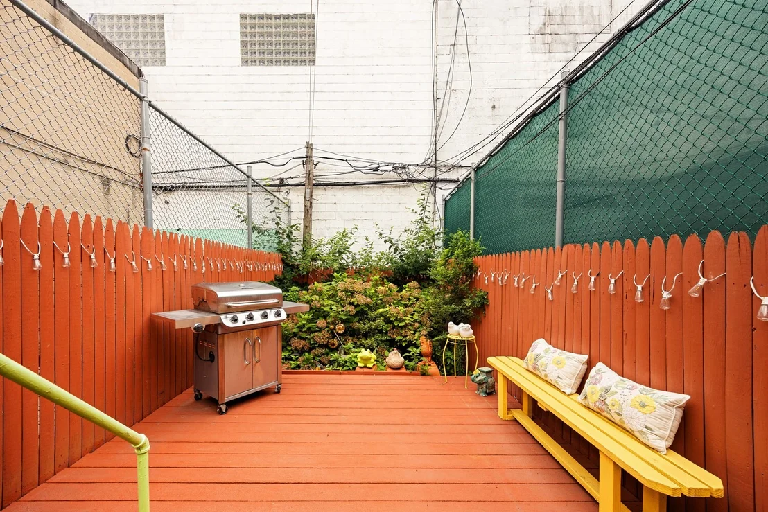 Photo of 176 10TH Street