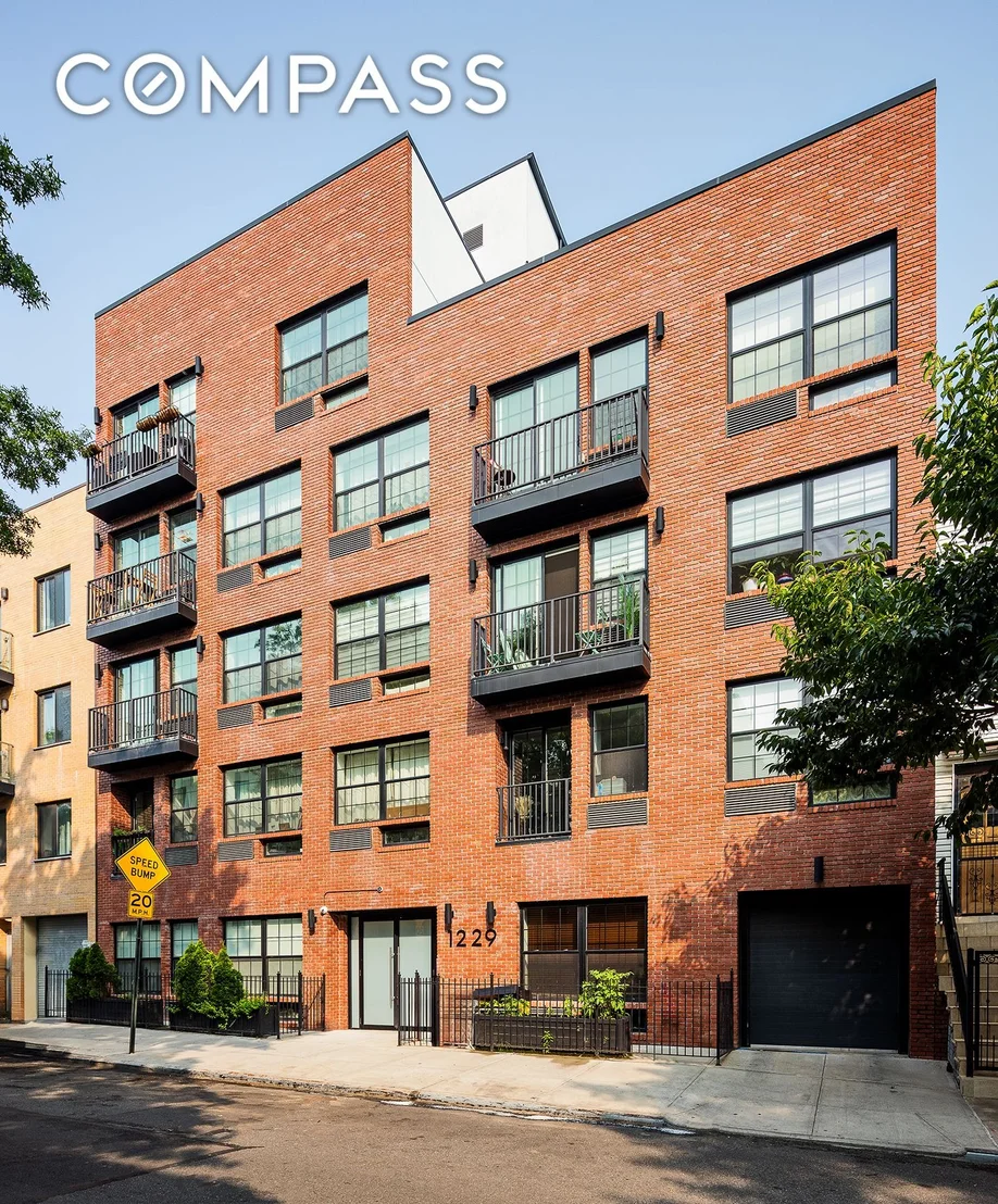 Photo of Unit 3B at 1229 Putnam Avenue