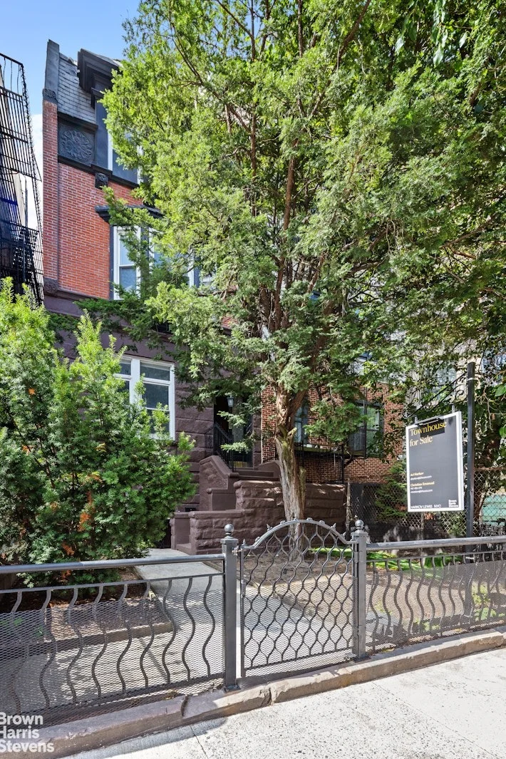 Photo of 1150 PACIFIC Street