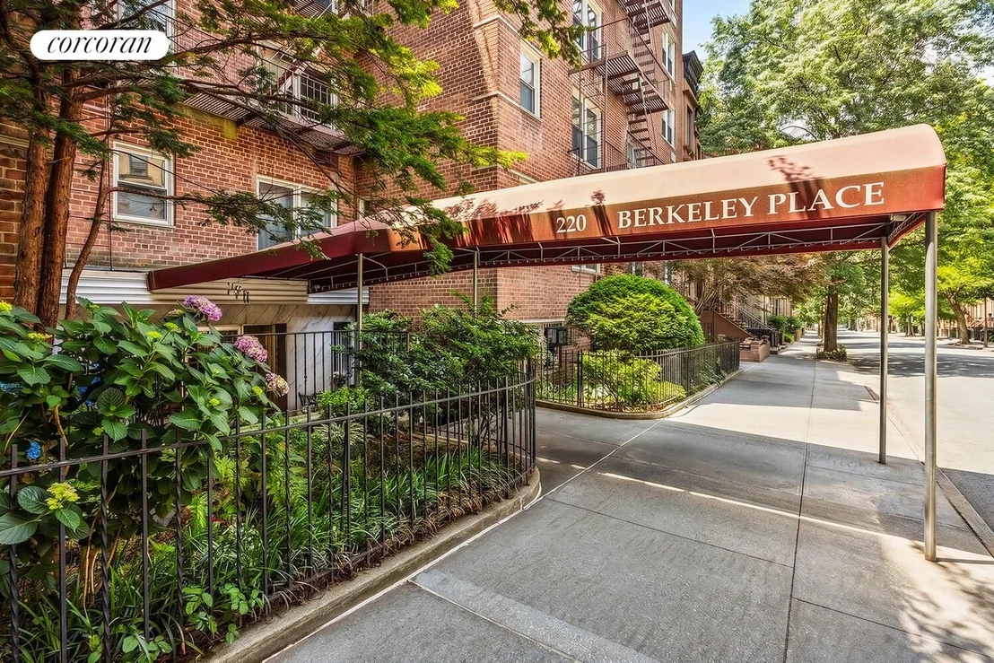 Photo of Unit 2K at 220 Berkeley Place