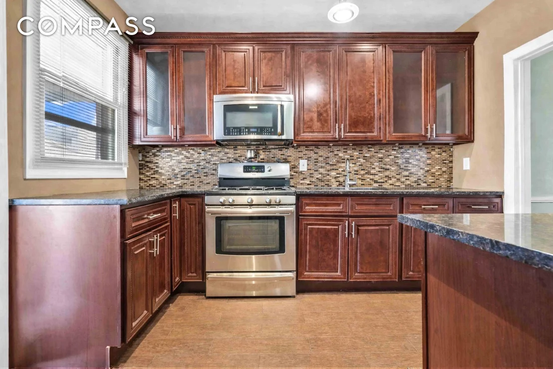 Photo of 5401 Clarendon Road