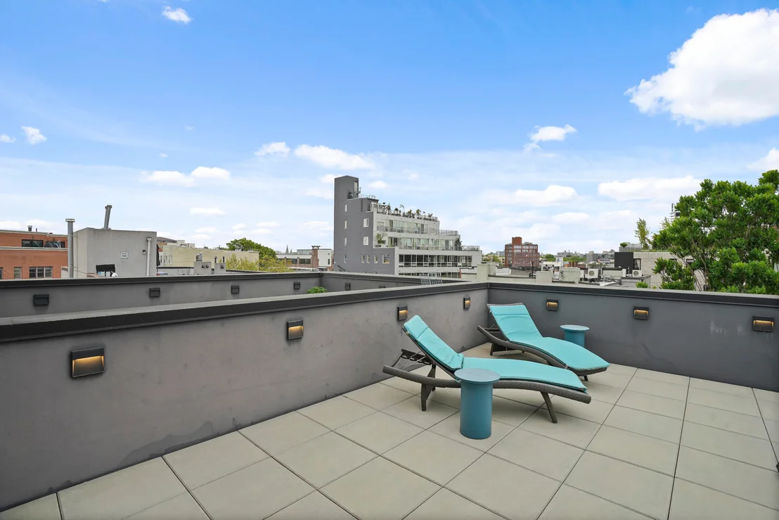 Photo of 85 Calyer Street