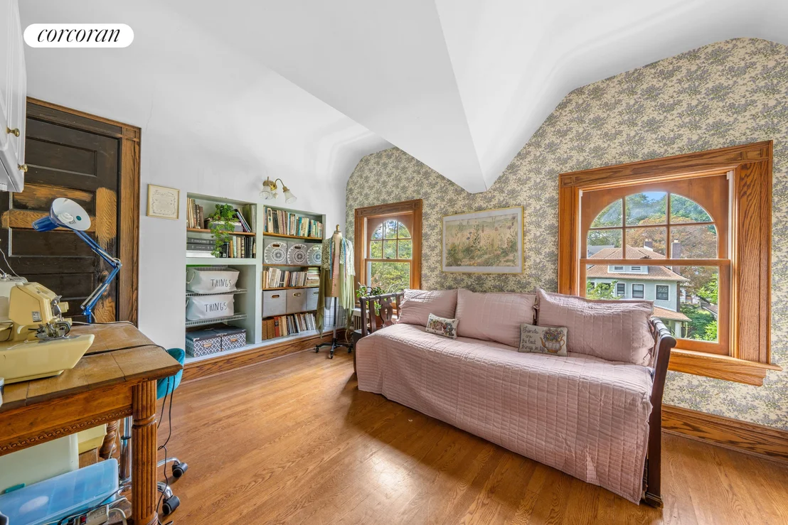 Photo of 751 Rugby Road