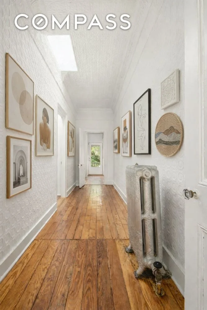 Photo of 28 College Place