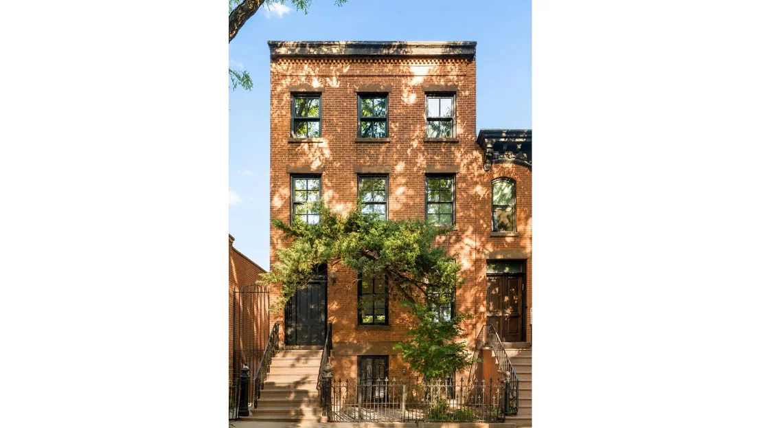 Photo of 159 BOND Street