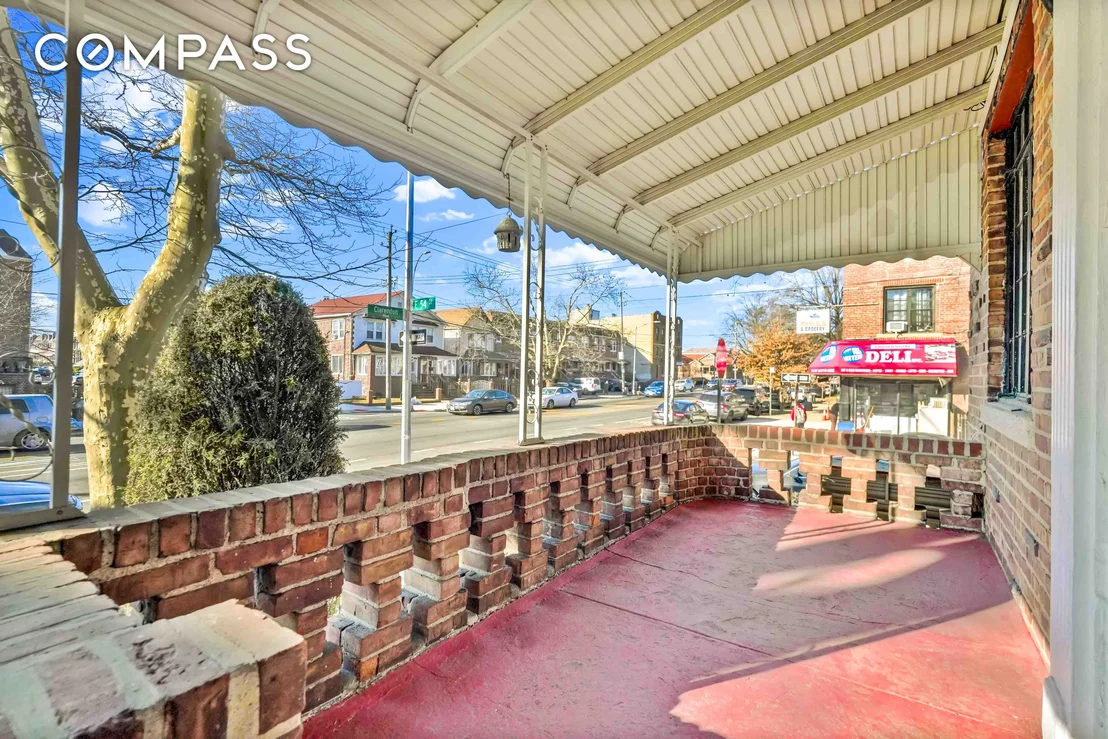 Photo of 5401 Clarendon Road