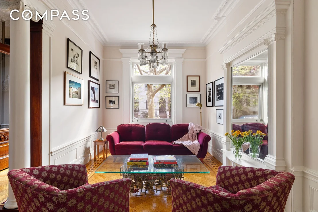 Photo of 577 4th Street