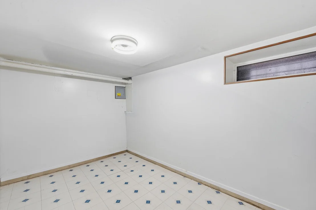 Photo of 2019 AVE R