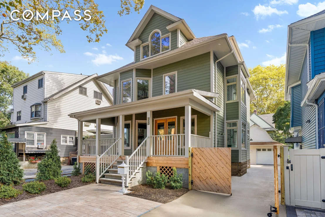 Photo of 453 Stratford Road