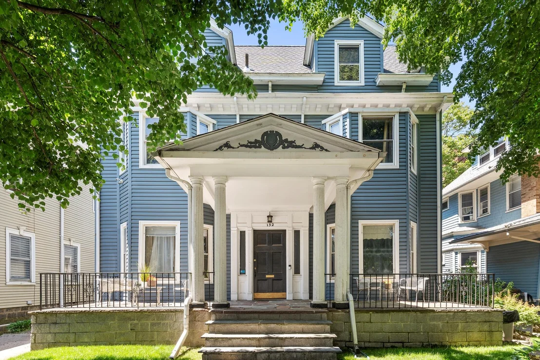 Photo of 152 STRATFORD Road