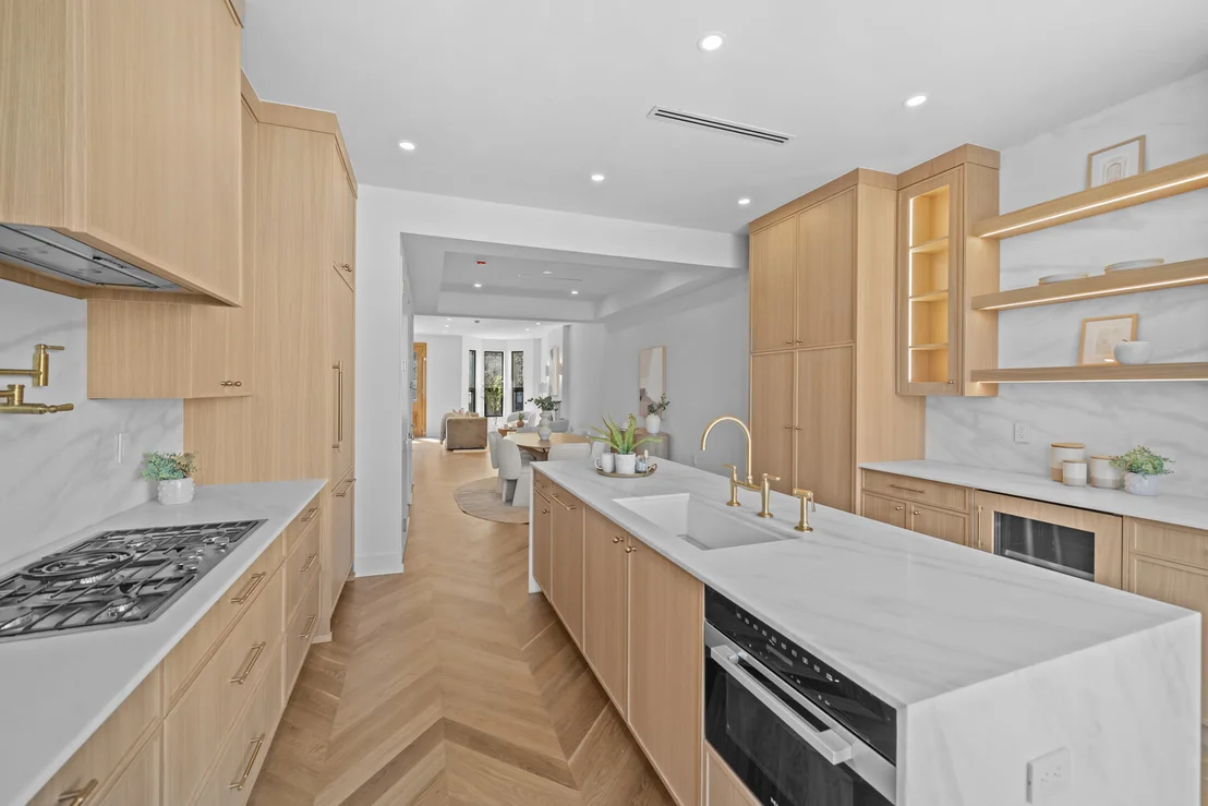 Photo of 363A 12TH Street