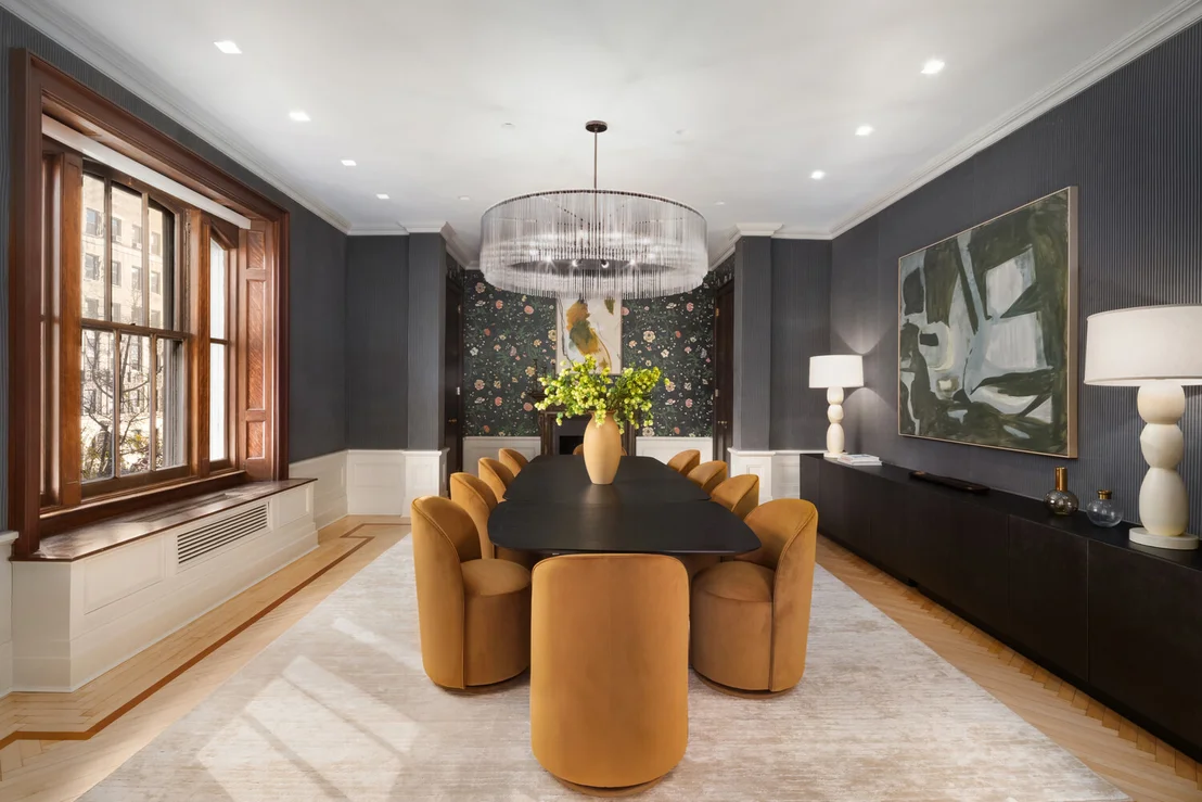 Photo of 337 RIVERSIDE Drive