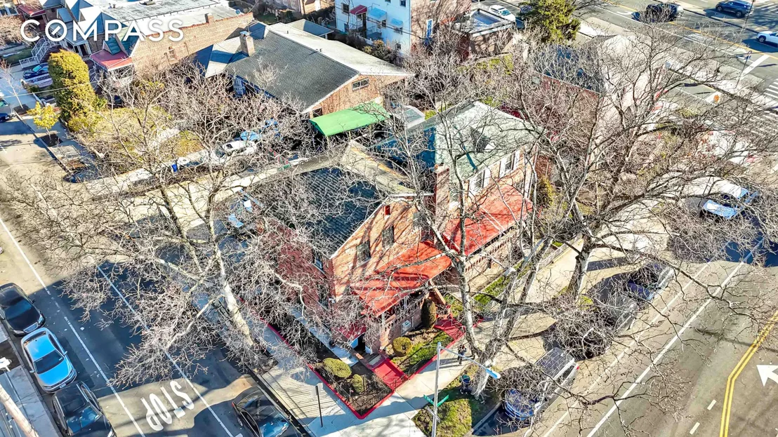 Photo of 5401 Clarendon Road