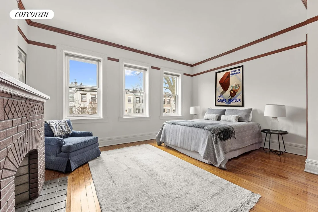 Photo of 552 4TH Street