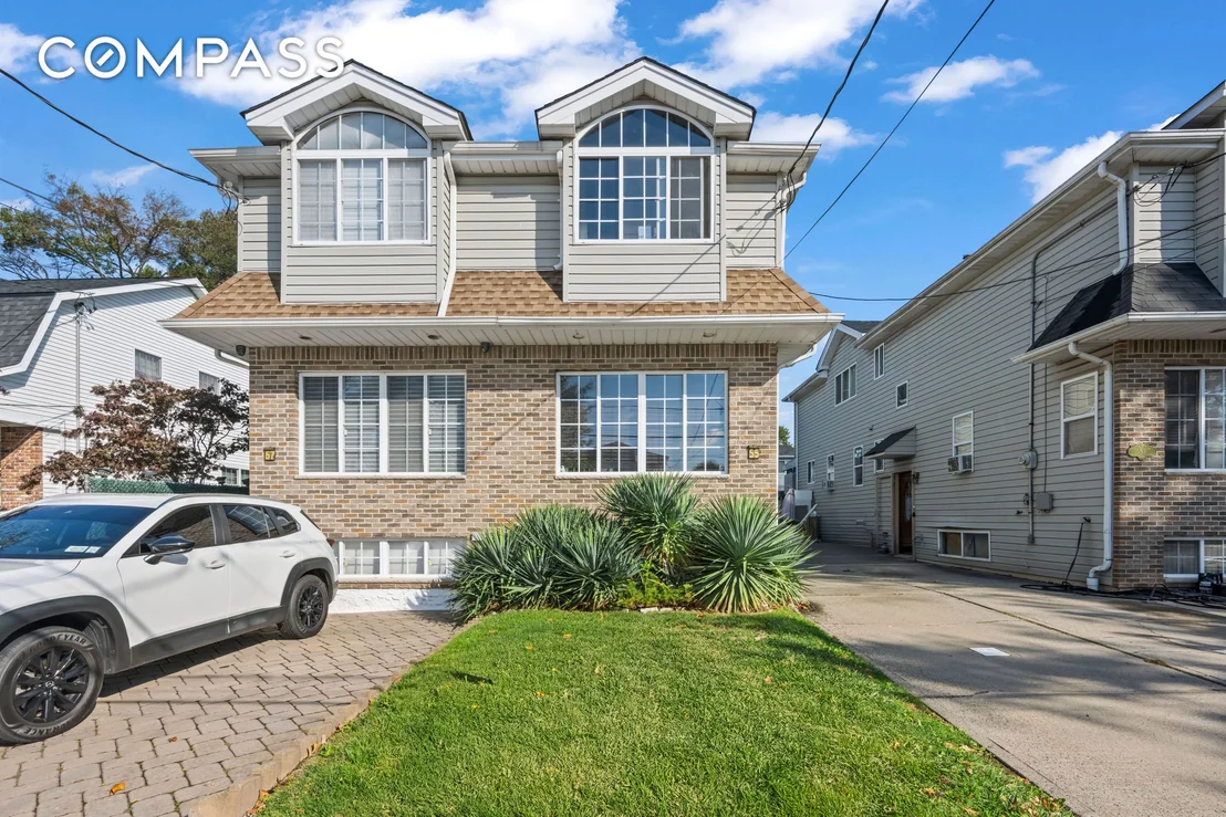Photo of 55 Sideview Avenue
