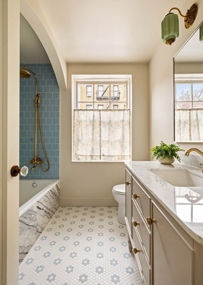 Photo of 2102 ALBEMARLE Terrace