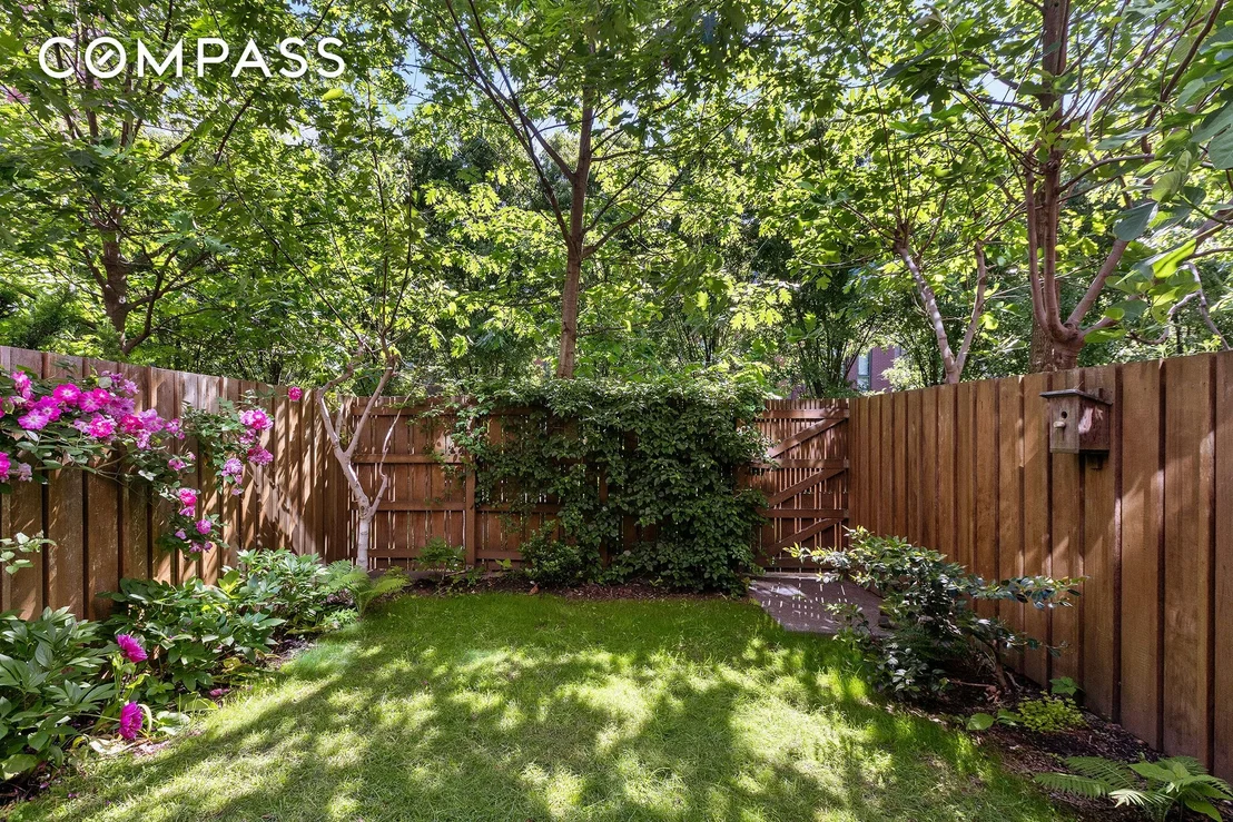 Photo of 27 Clermont Avenue