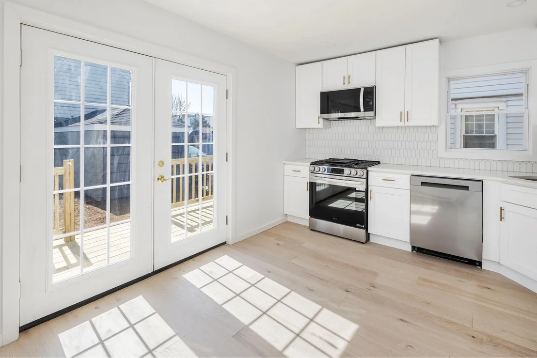 Photo of 5322 AVE M