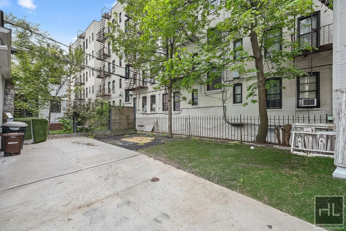 Photo of 113 Lefferts Avenue