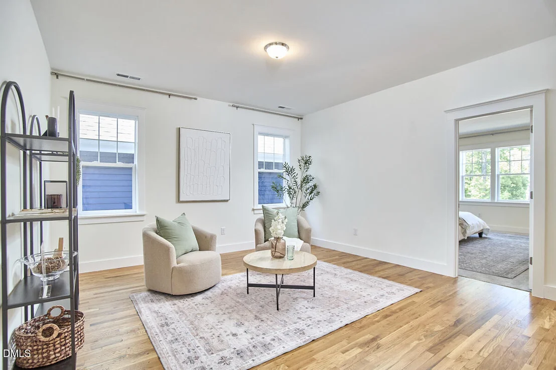 Photo of 1003 Whitehall Circle
