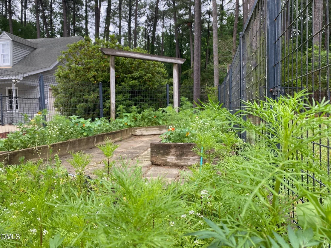 Photo of 2256 Shotwell Road