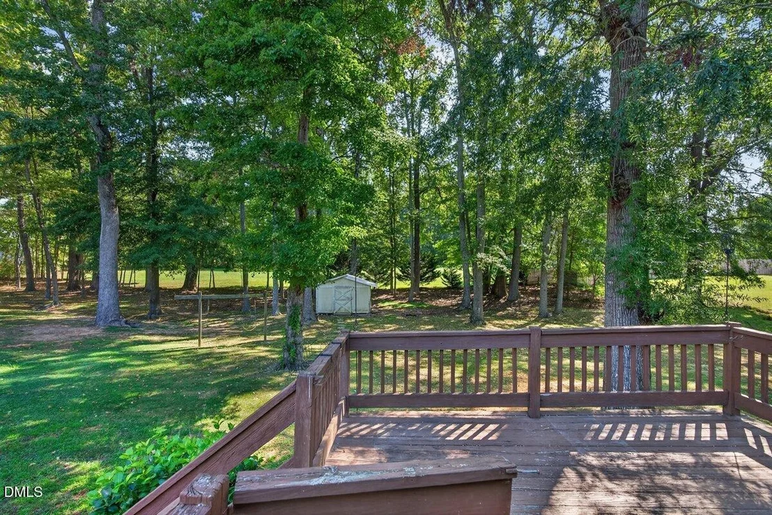 Photo of 102 Meadow Park