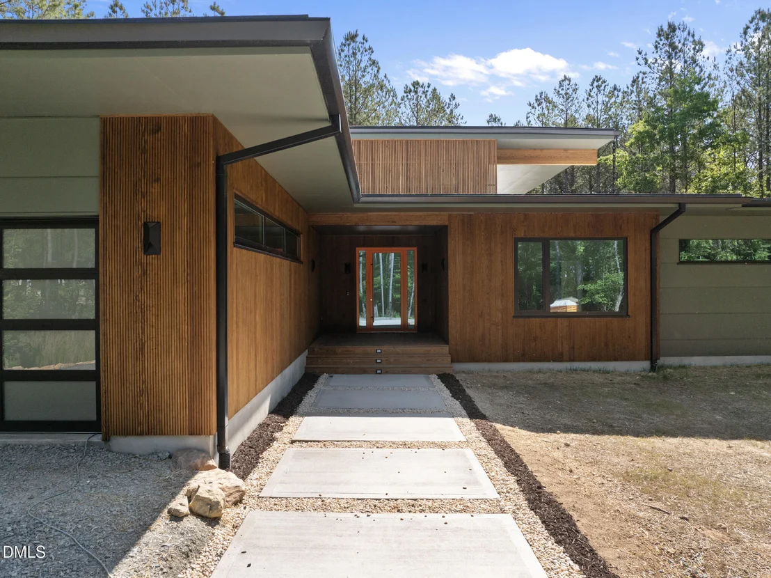Photo of 4637 Array Drive