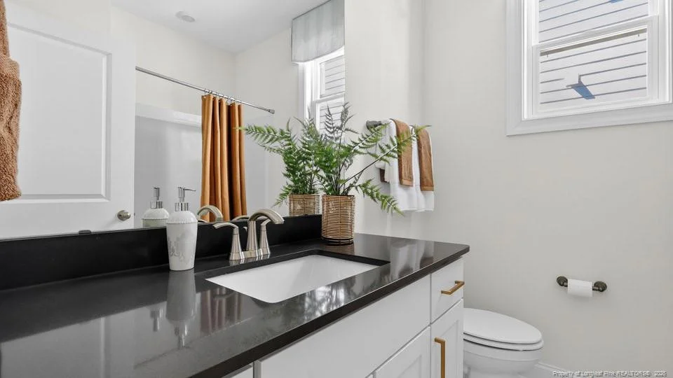 Photo of 1016 Martin Farms Boulevard
