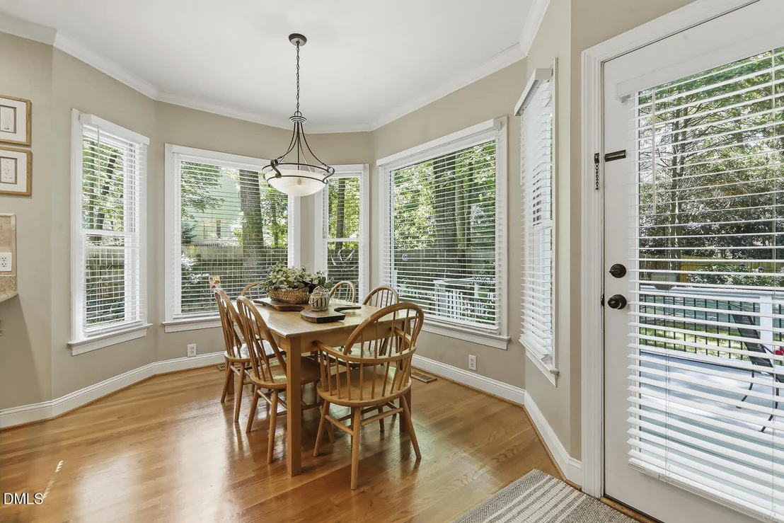 Photo of 429 Grosvenor Drive