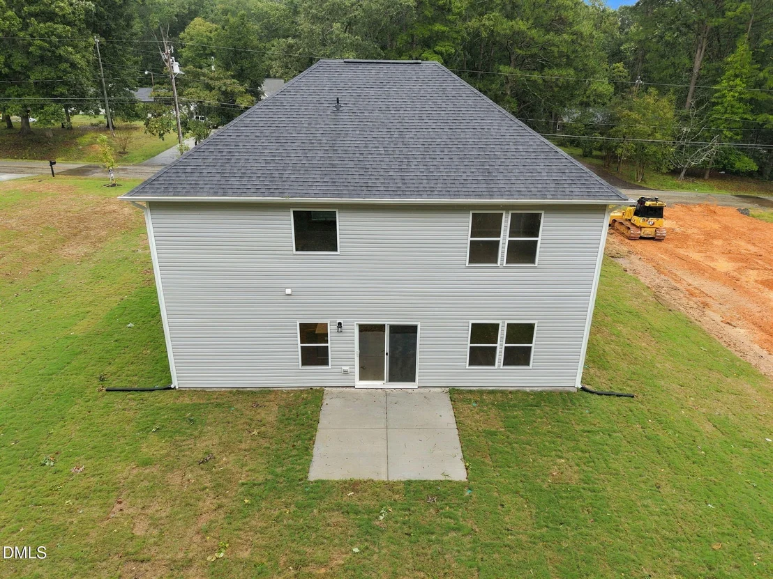 Photo of 709 Crestview Drive