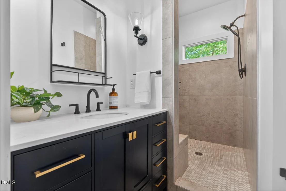 Photo of 303 Lyric Street