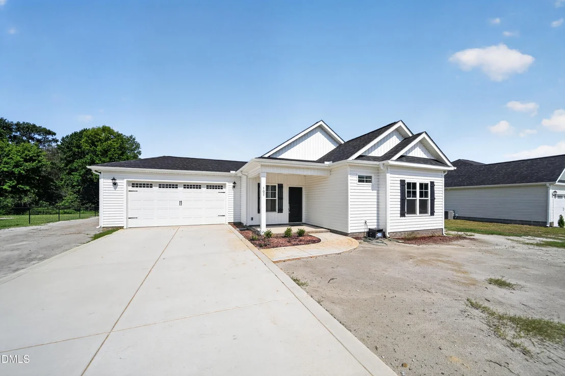 Photo of 107 Sagewood Drive