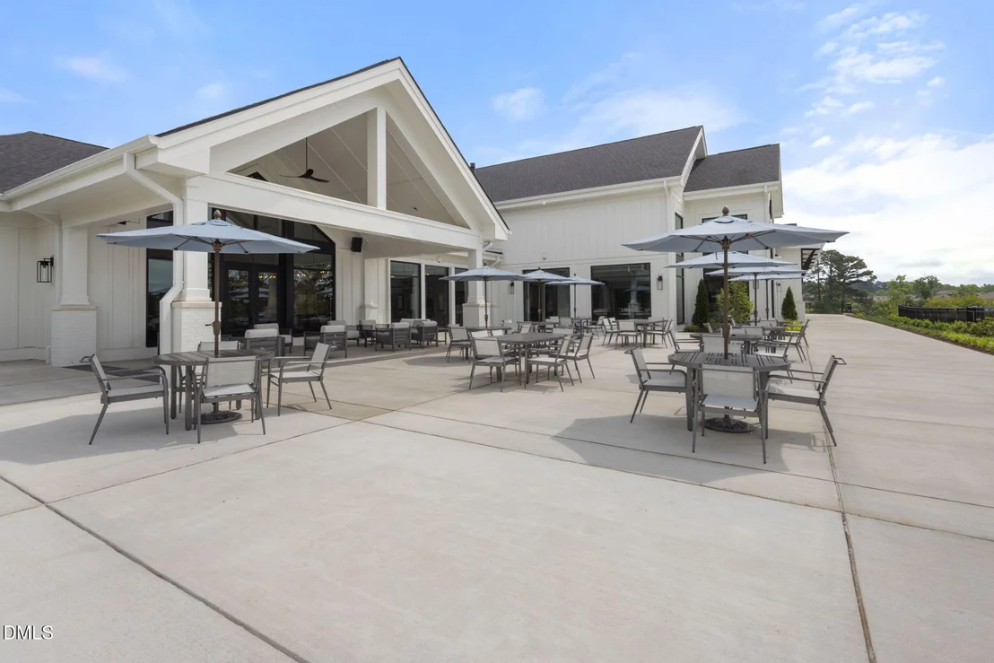 Photo of 966 Steeplechase Boulevard