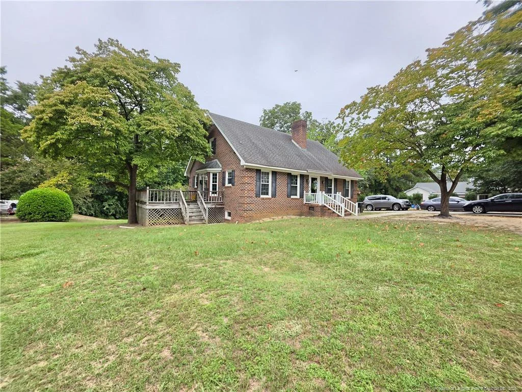 Photo of 705 Peterson Street