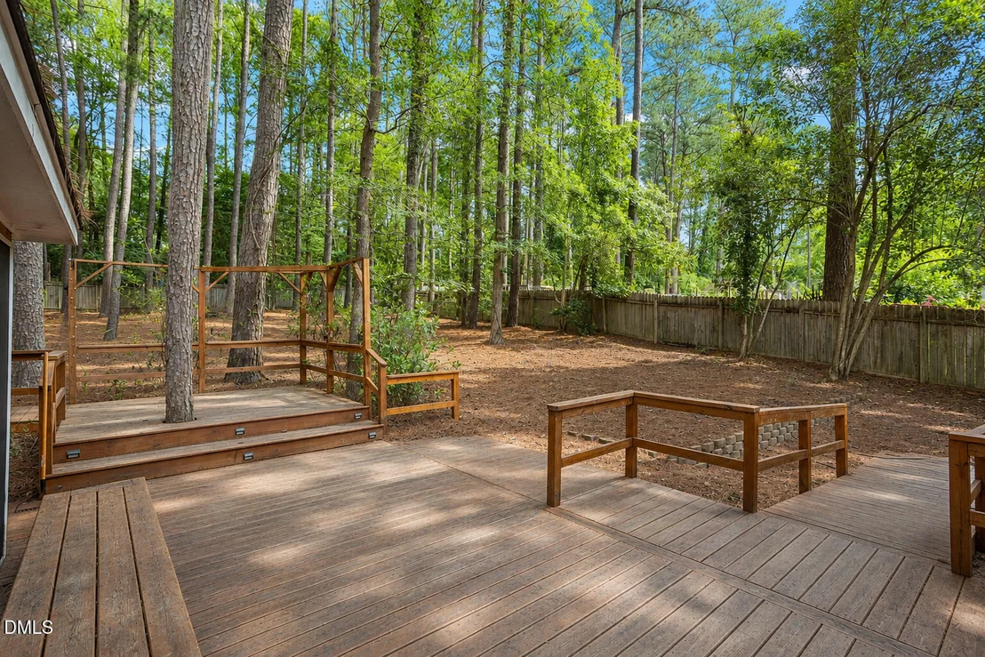 Photo of 2435 Sedgefield Drive
