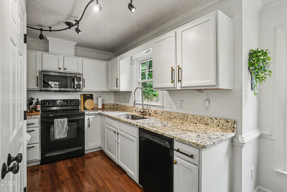 Photo of 3308 Beech Bluff Lane