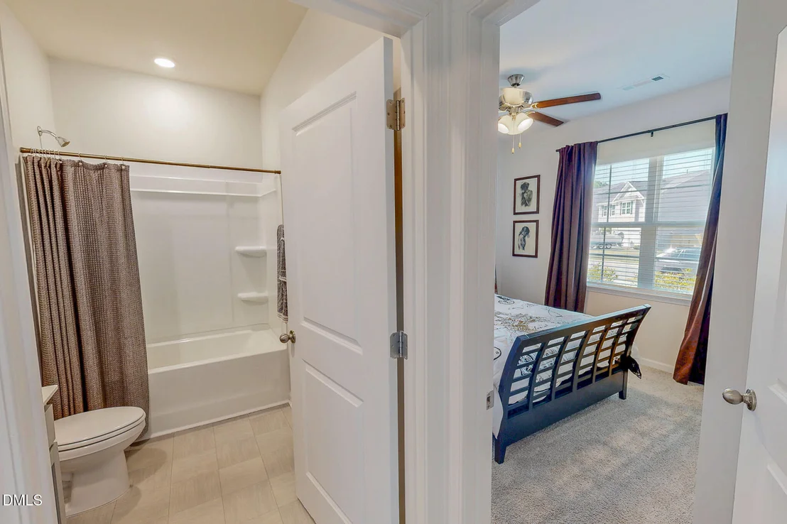 Photo of 1017 Broadlands Way