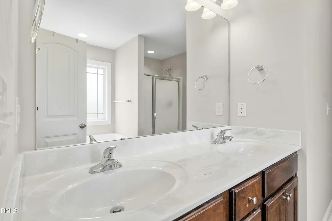 Photo of 117 Carter Drive