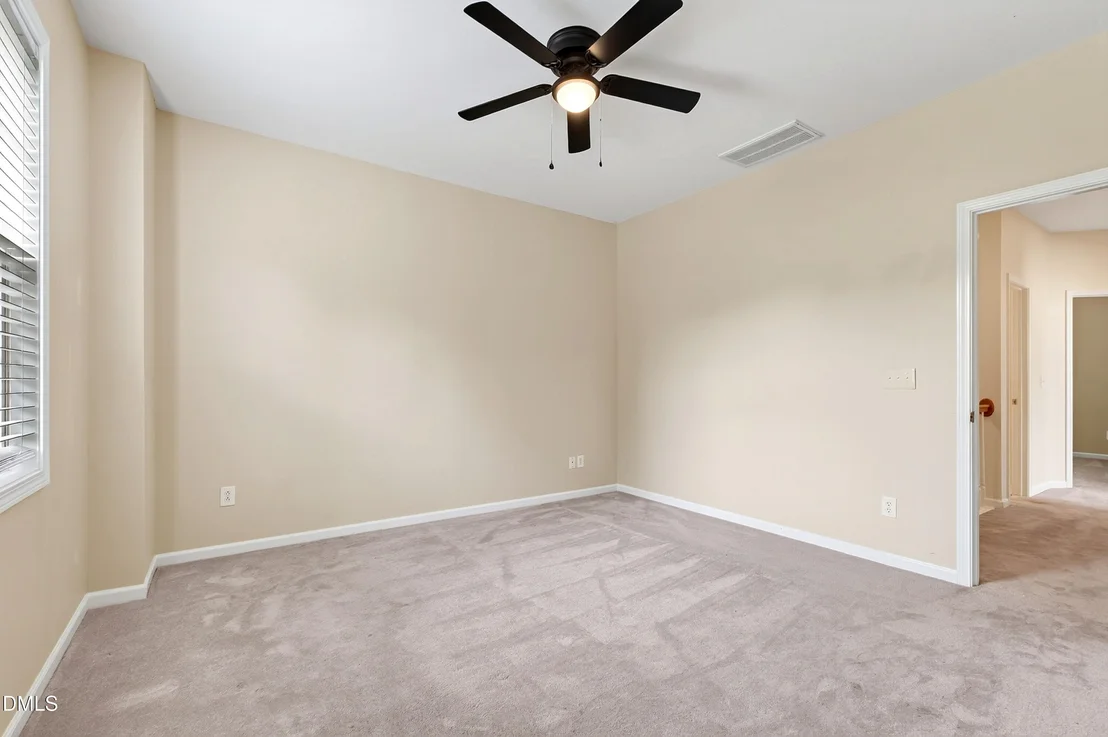 Photo of 118 N Fields Circle