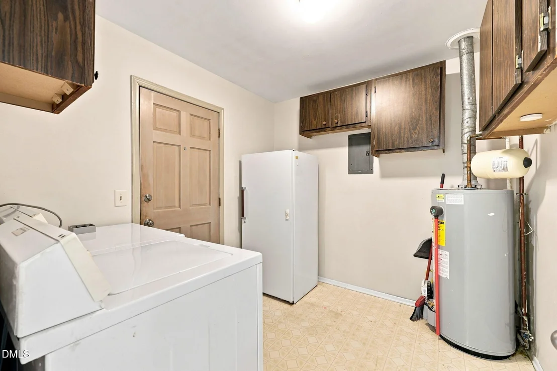 Photo of 2371 Buckingham Road