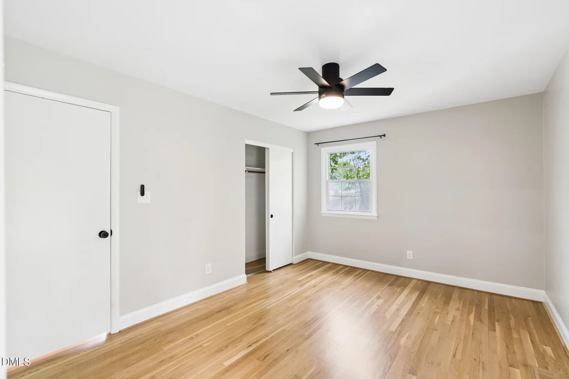 Photo of 412 Pinecroft Drive