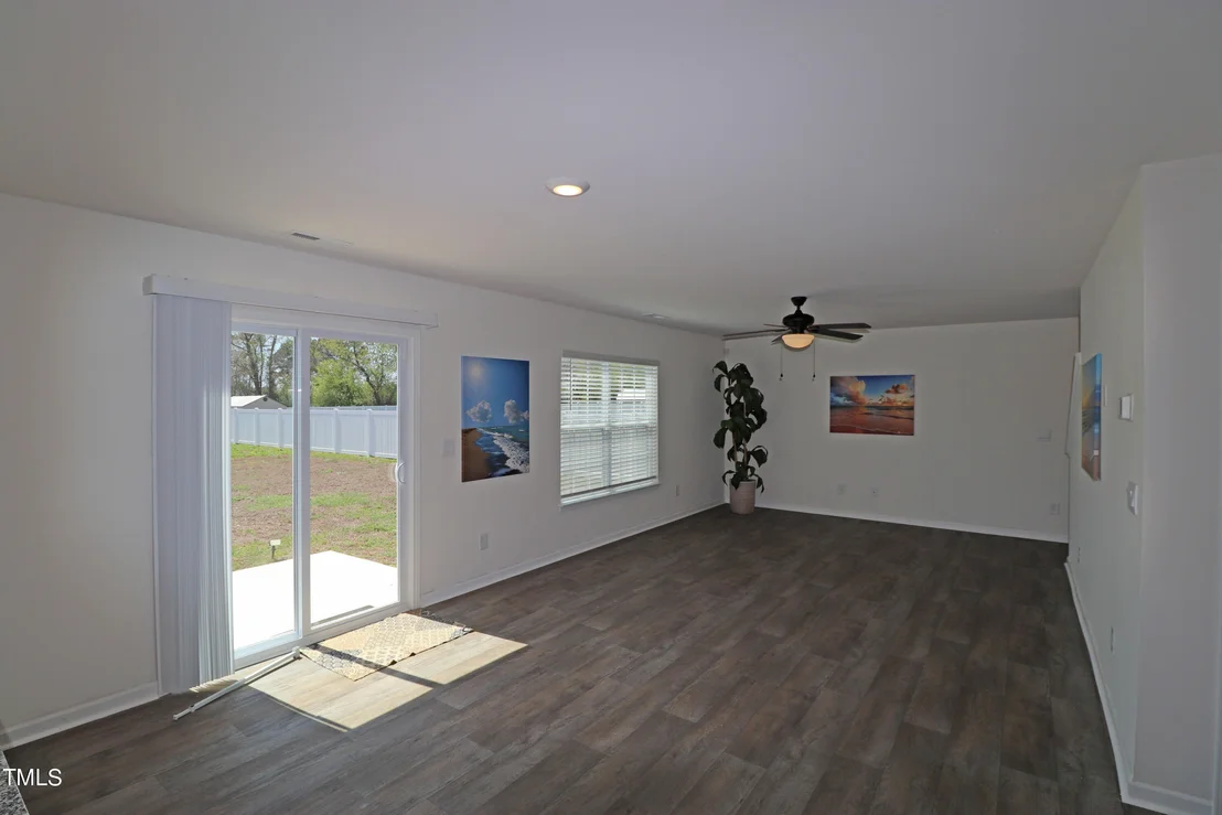 Photo of 5445 Carolines Way